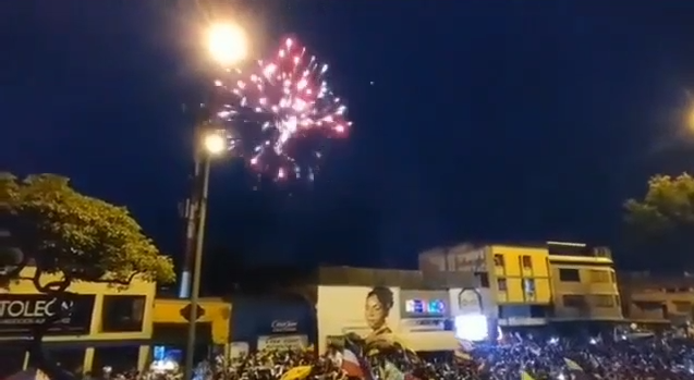 Colombia: Cali celebra el triunfo de Petro cantando «El Pueblo Unido»