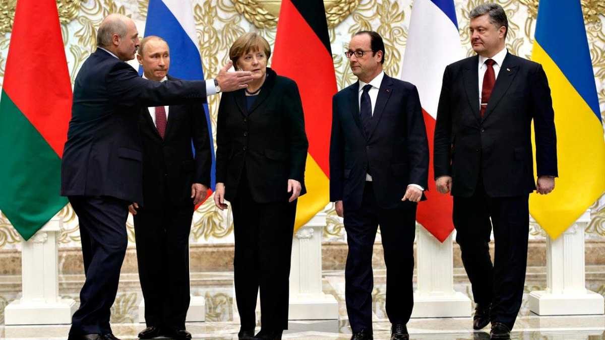 Angela Merkel admite que los acuerdos de Minsk sólo se firmaron para permitirle ganar tiempo a Ucrania