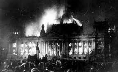 27 de febrero de 1933: Incendio del edificio del Reichstag (Parlamento alemán)