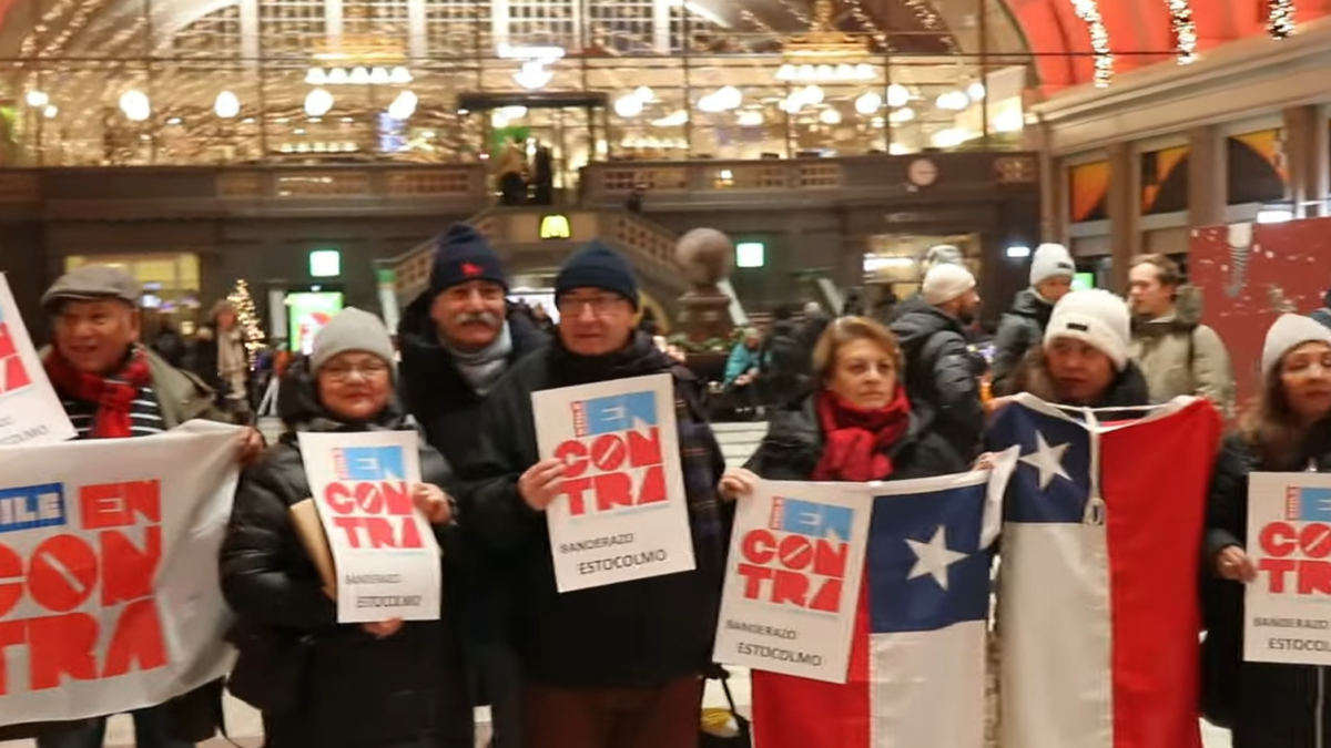 Banderazo en Suecia: «¡Chile En Contra!»
