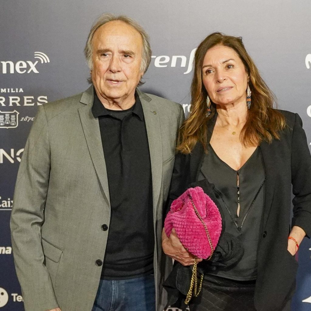 Serrat "Sobre todo quiero agradecer a mi mujer haberme permitido compartir la vida con ella