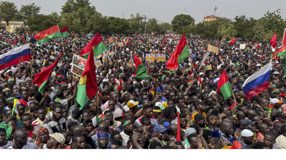 Traoré: «Aquí en Burkina, el que manda es mi pueblo» (La nueva generación de líderes africanos)