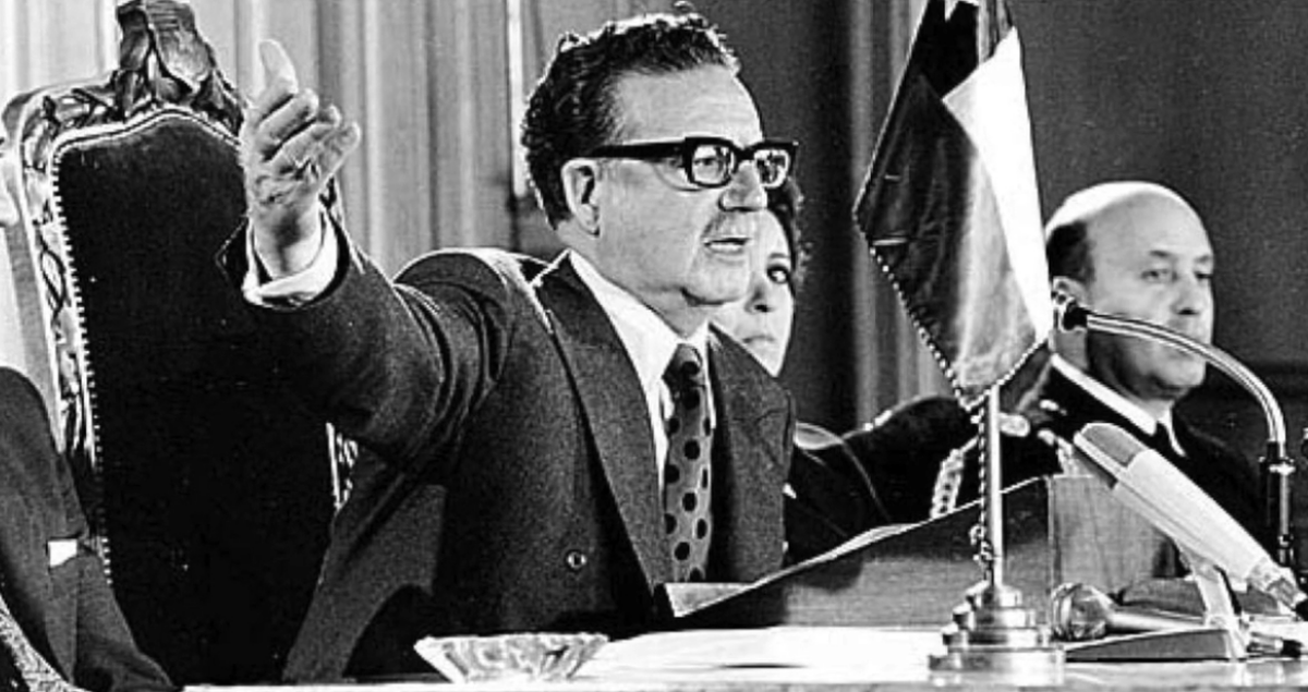 3 de noviembre de 1970: Salvador Allende asume la presidencia de Chile